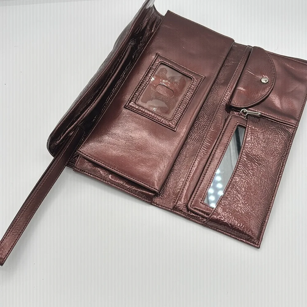 NWOT Hobo International Quilted Patent Leather Clutch Wristlet Organizer Bronze